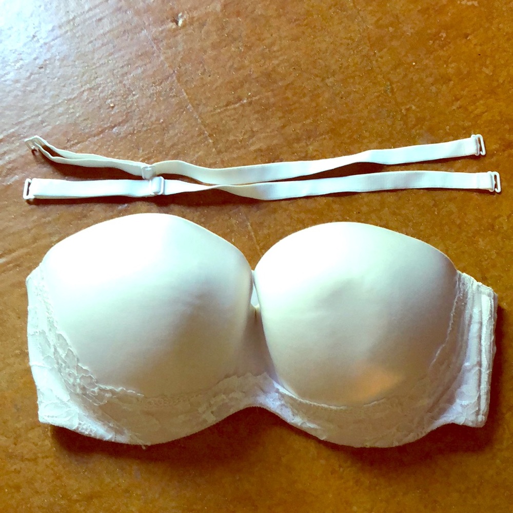 36DD Body by VS lined strapless bra